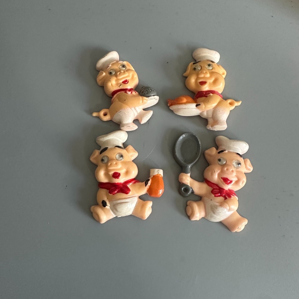 Lot Of 4‎ Vintage Magnets  Pigs Farm Country Refrigerator Fridge googly eyes